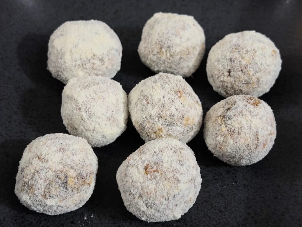 No-Bake Carrot Cake Bites