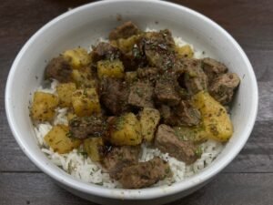 Pineapple-Steak Bites Recipe